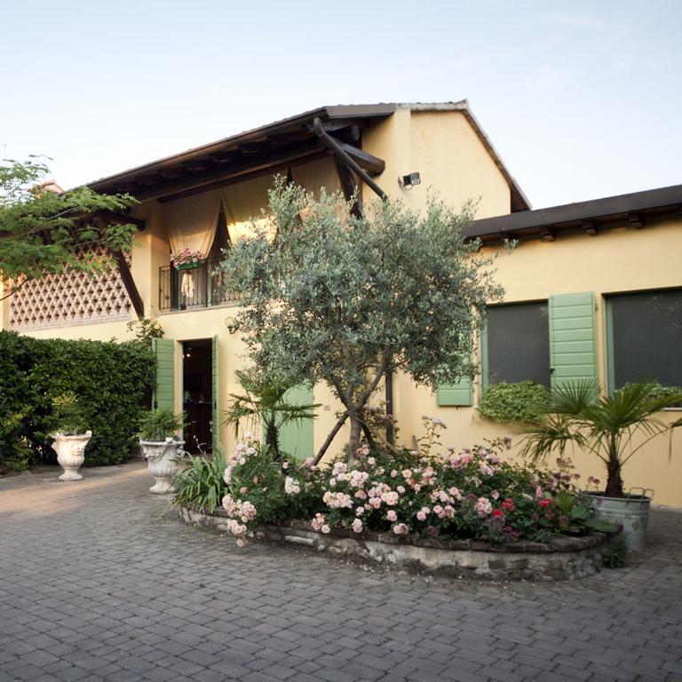 Agriturismo Corte Gaia Villa Castiglione Delle Stiviere Exterior photo